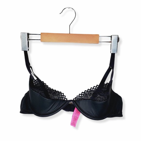 LA SENZA Black Edgy Sexy Balconette Lace Bra